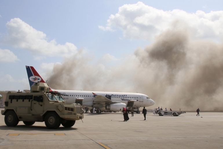 Sân bay Yemen rung chuyển vì vụ nổ, ít nhất 12 người thiệt mạng